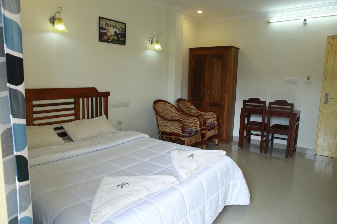 Hotel Anna Residency à Nedumbassery Extérieur photo