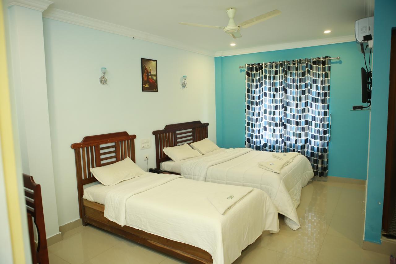 Hotel Anna Residency à Nedumbassery Extérieur photo