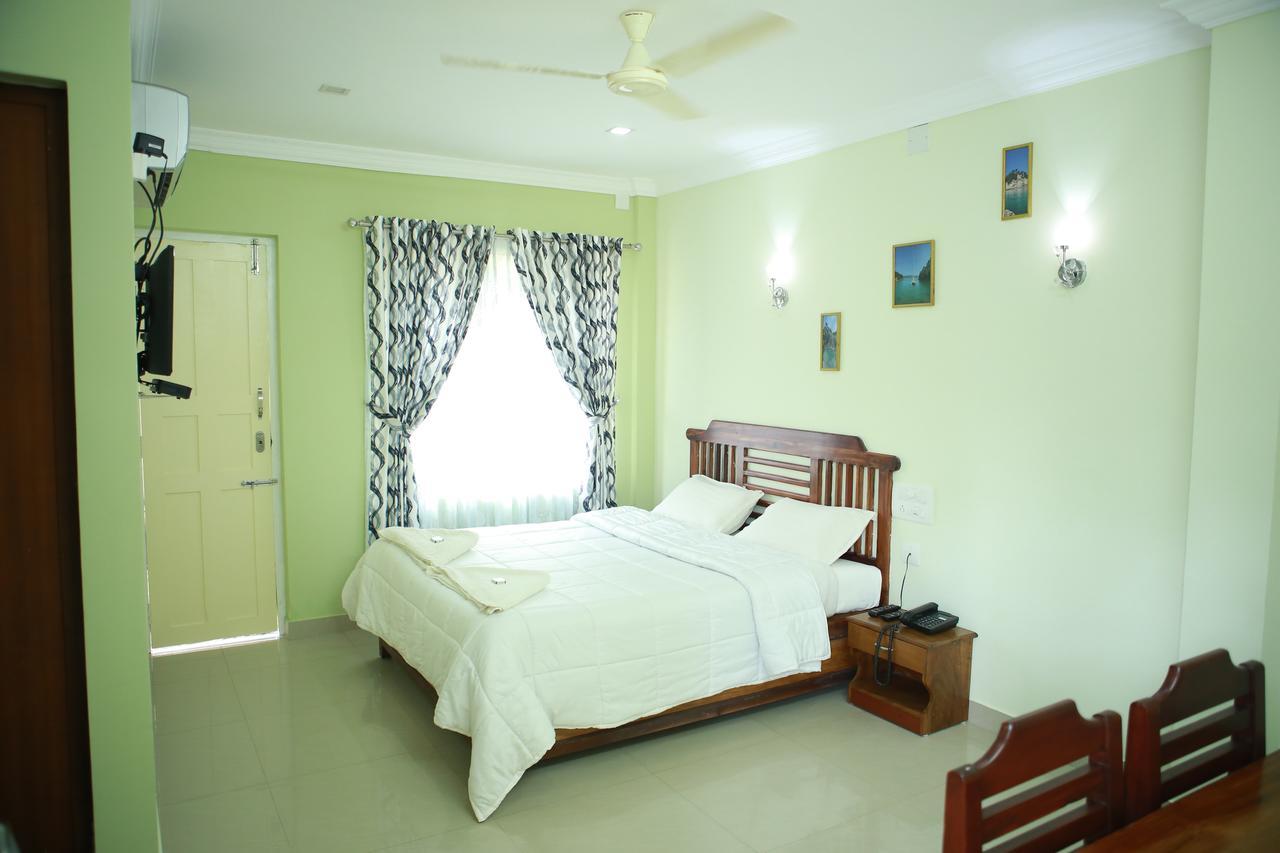 Hotel Anna Residency à Nedumbassery Extérieur photo
