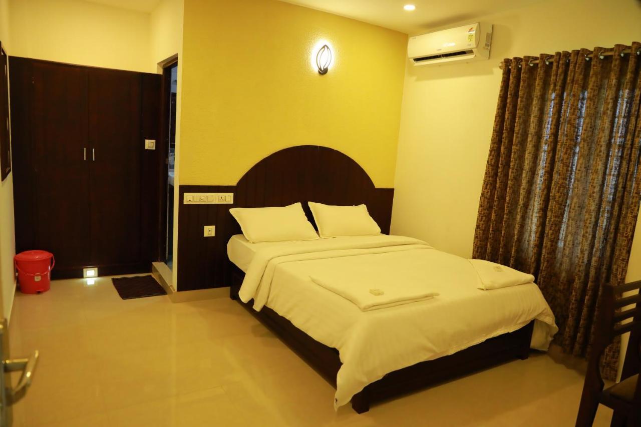 Hotel Anna Residency à Nedumbassery Extérieur photo