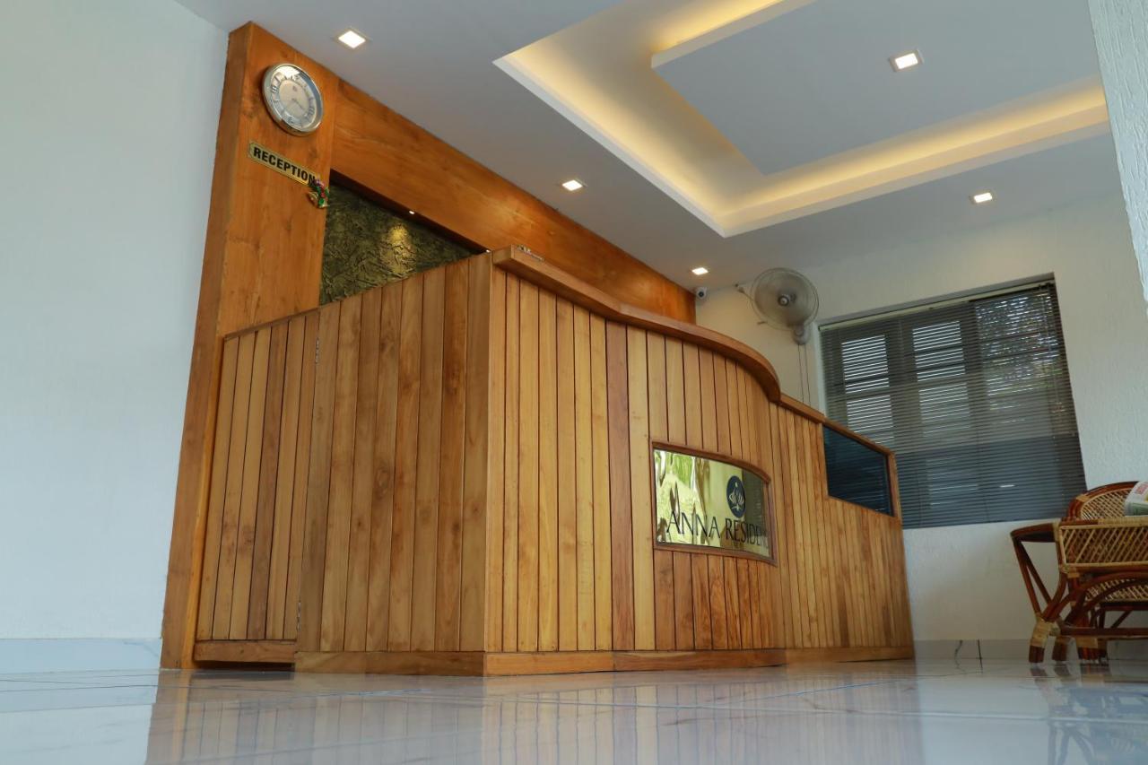 Hotel Anna Residency à Nedumbassery Extérieur photo