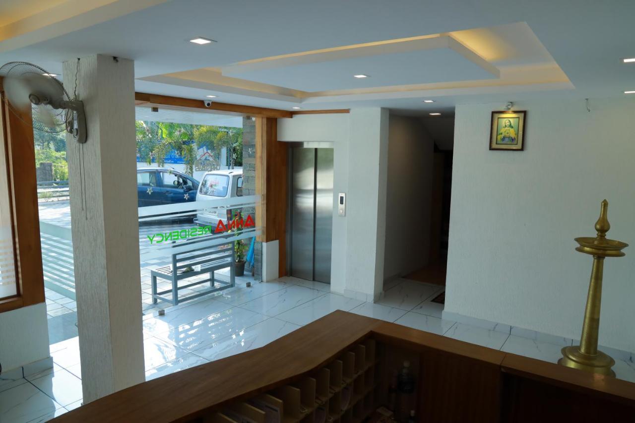 Hotel Anna Residency à Nedumbassery Extérieur photo